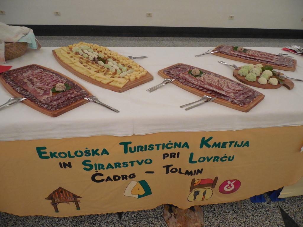 Ekoloska Turisticna Kmetija Pri Lovrcu Tolmin Zewnętrze zdjęcie